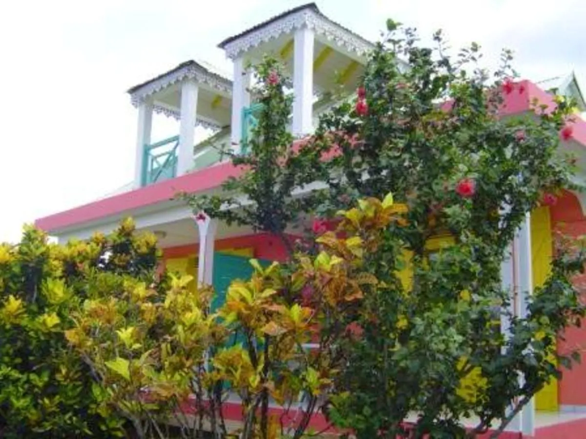Maison Charmante A Sainte-Rose Avec Piscine Partagee 0*,  Γουαδελούπη